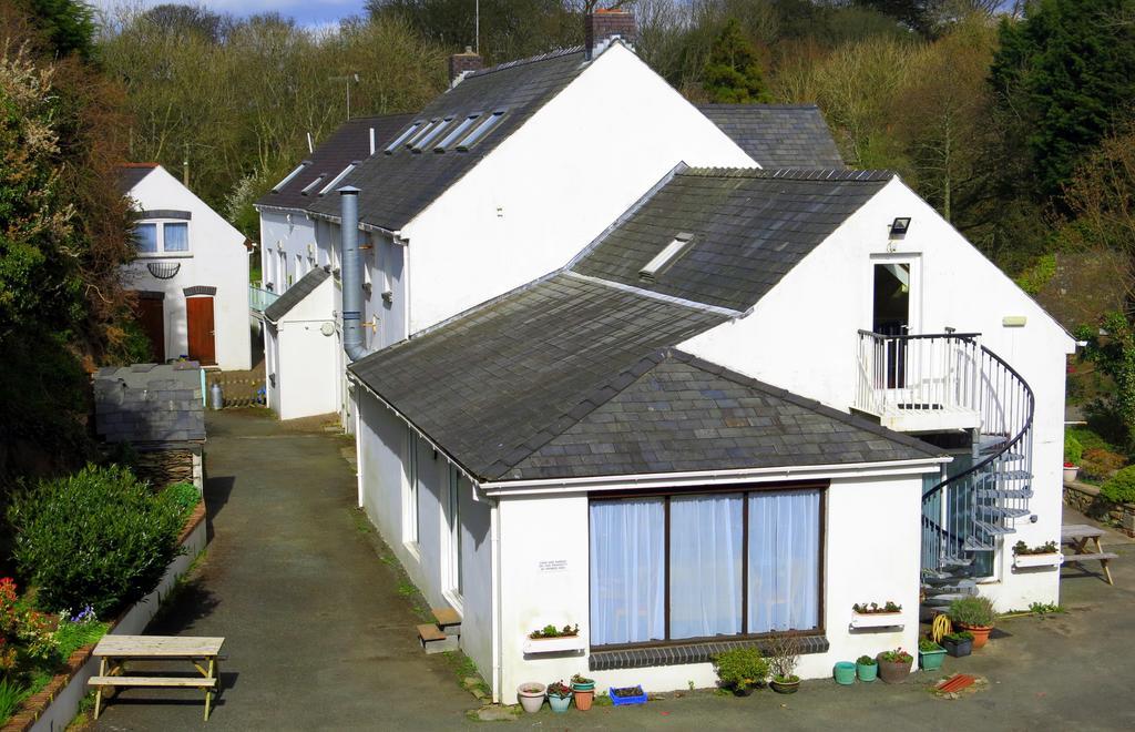 Ivybridge Guesthouse Fishguard Exterior photo